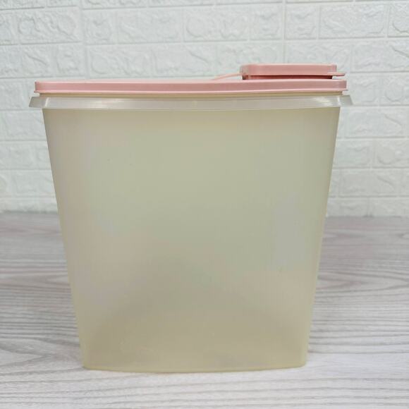 Tupperware Vtg Store N Pour Super Cereal Keeper Pink White Large Flip Top Lid - Picture 5 of 7